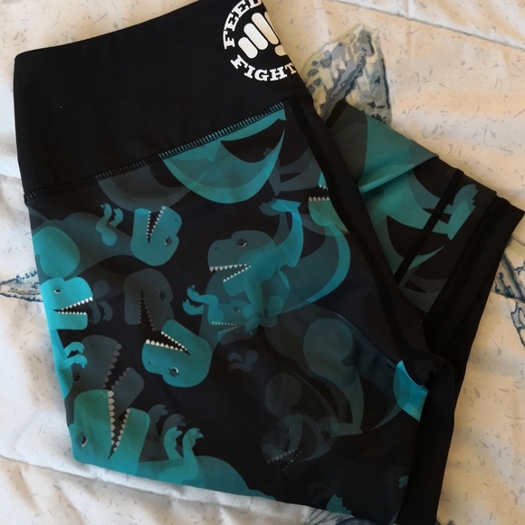 SOLD Feed Me Fight Me leggings - Picture 4 of 4